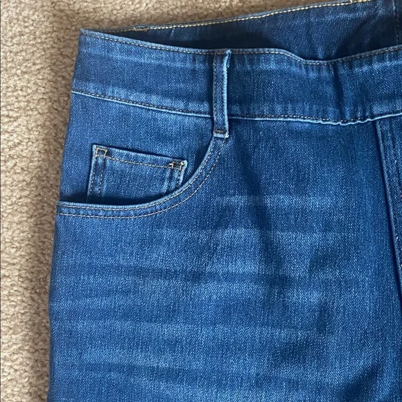 MEDIUM . HALARA FLEX STRETCHY MIDRISE STRAIGHT LEG DISTRESSED DENIUM KNIT JEANS - Picture 8 of 12